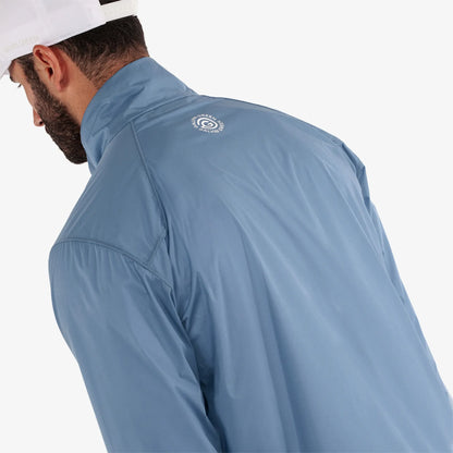 Windproof and water repellent golf jacket
