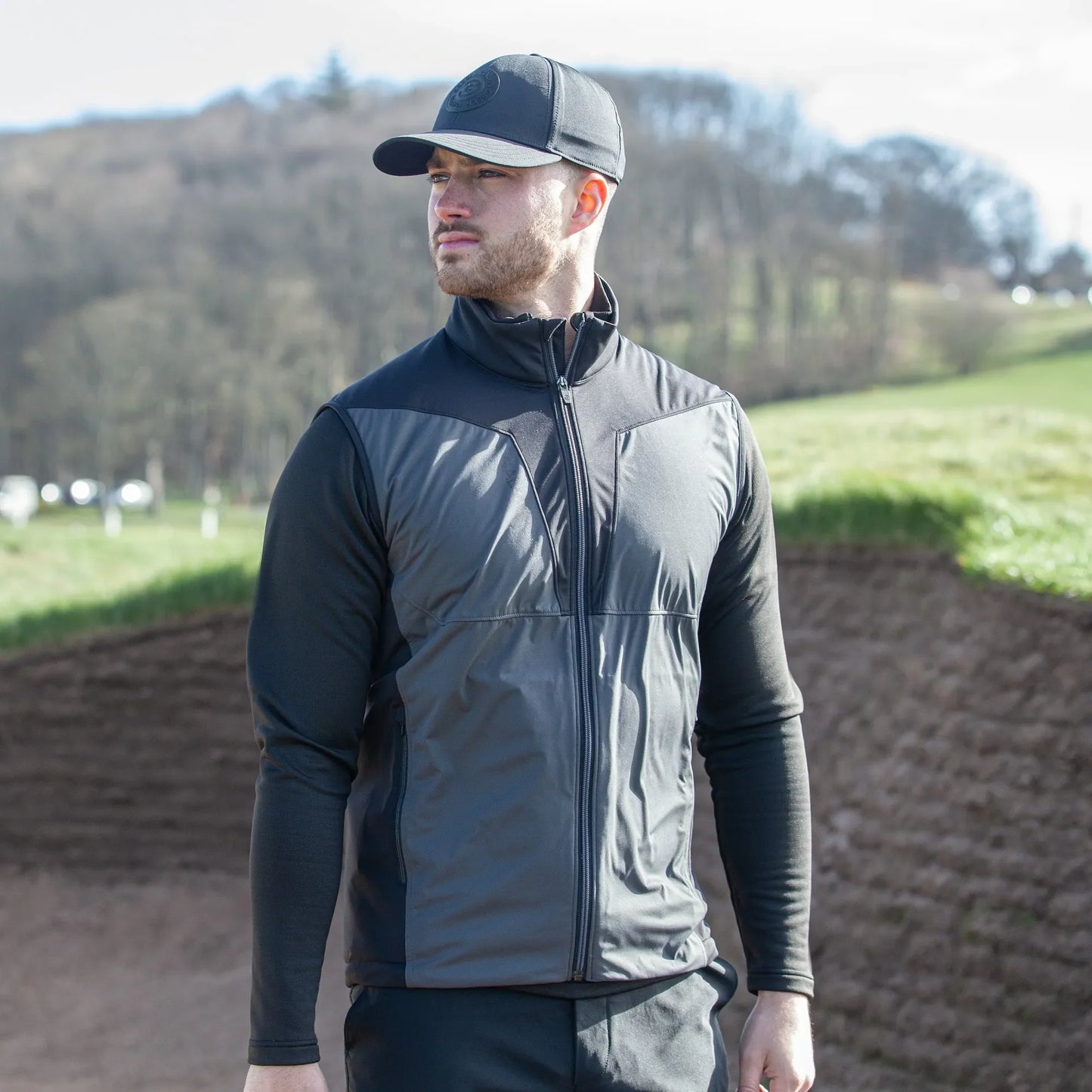 Windproof and water repellent golf vest