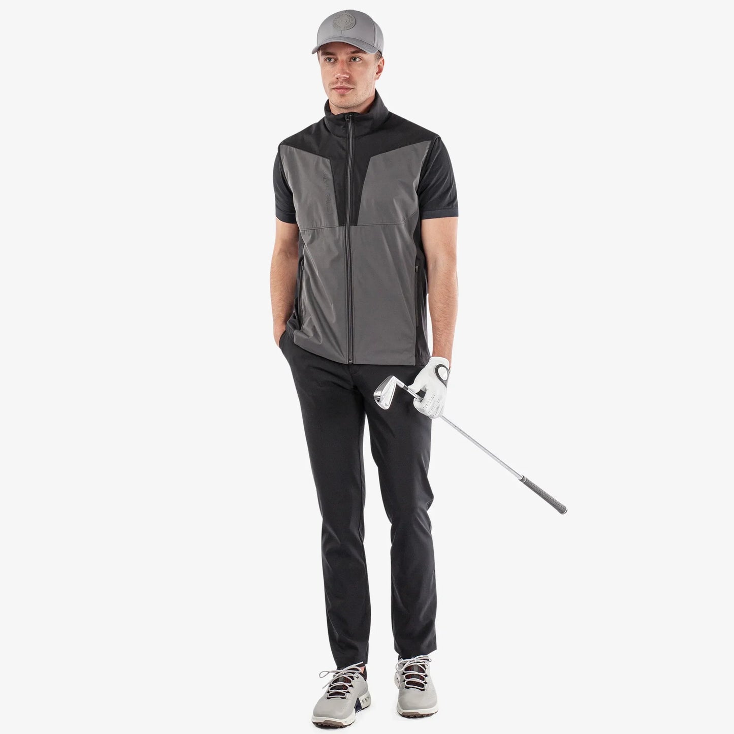 Windproof and water repellent golf vest