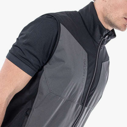 Windproof and water repellent golf vest