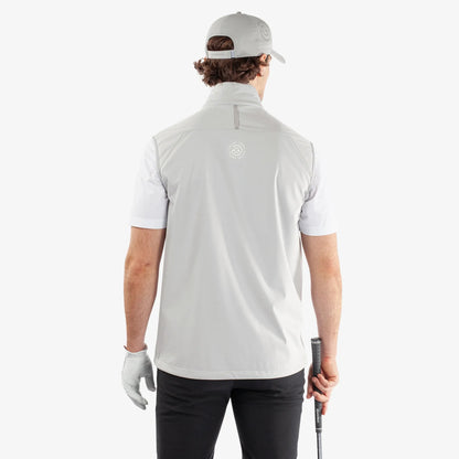 Windproof and water repellent golf vest