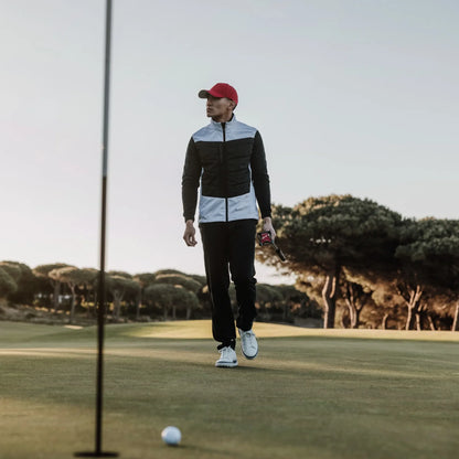 Windproof and water repellent golf vest