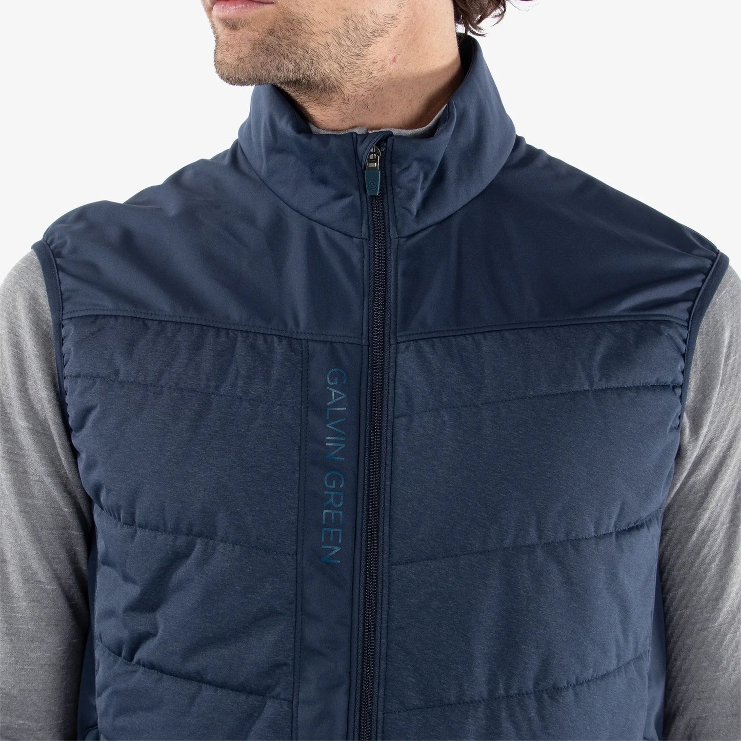Windproof and water repellent golf vest