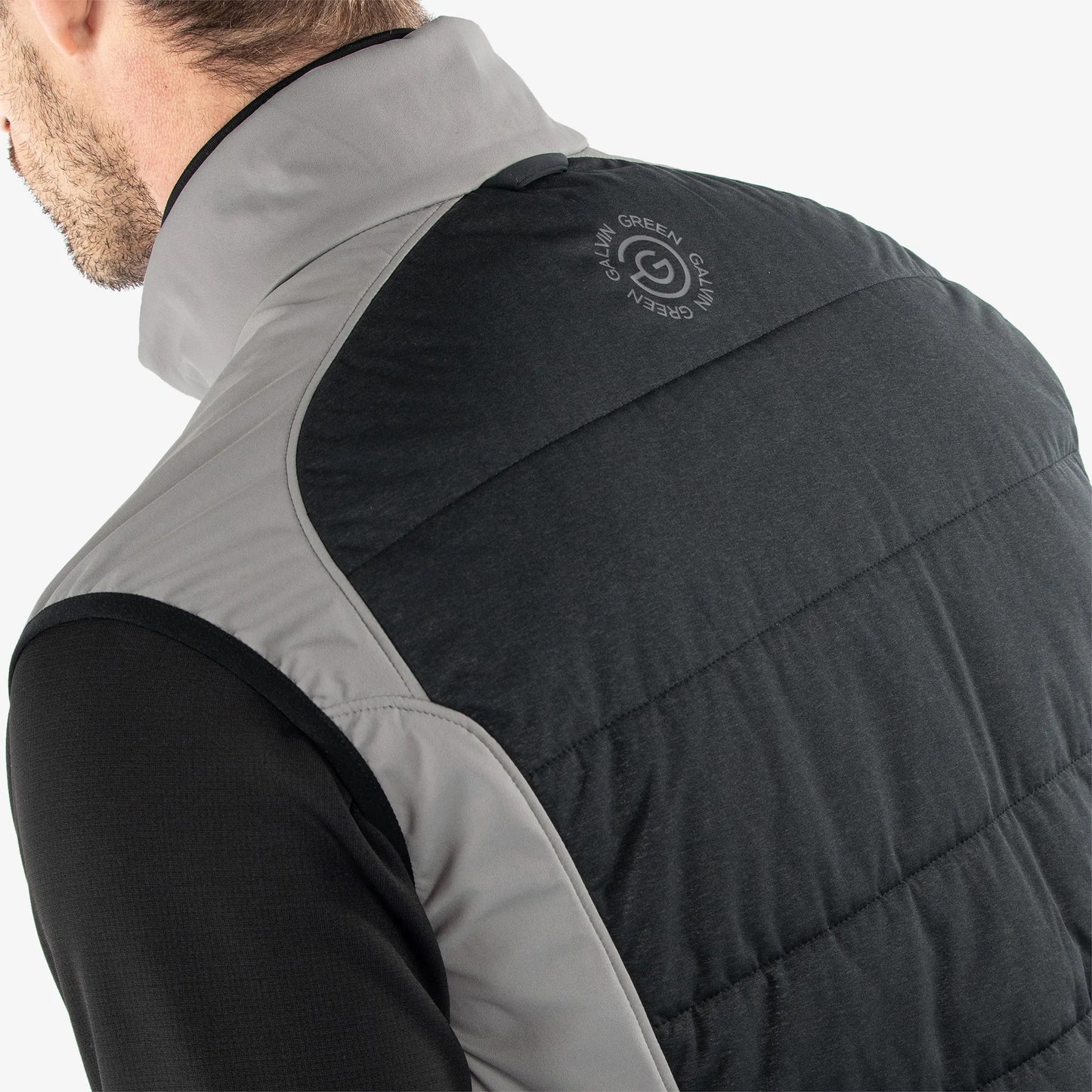 Windproof and water repellent golf vest