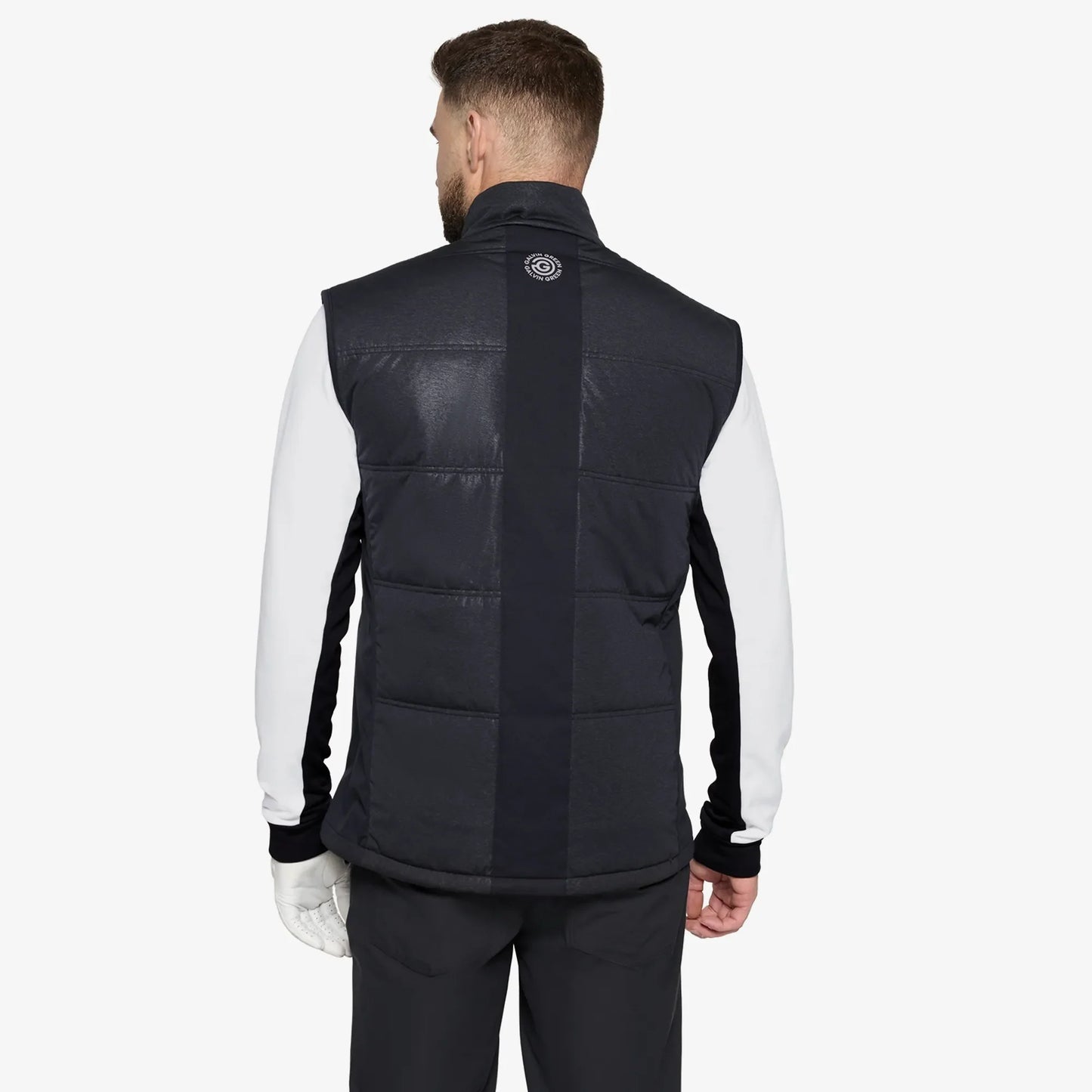 Windproof and water repellent golf vest