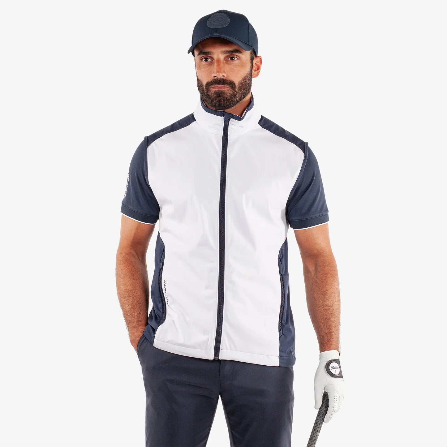 Windproof and water repellent golf vest