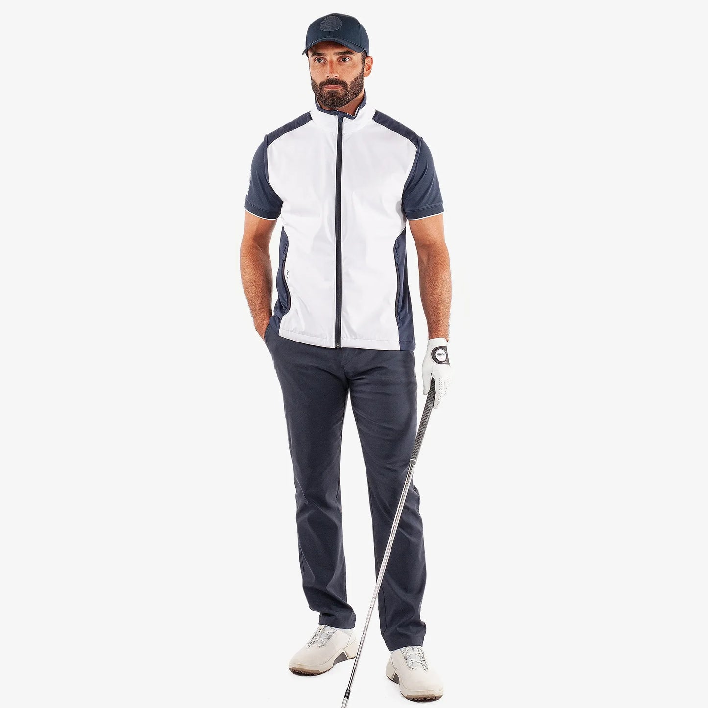 Windproof and water repellent golf vest