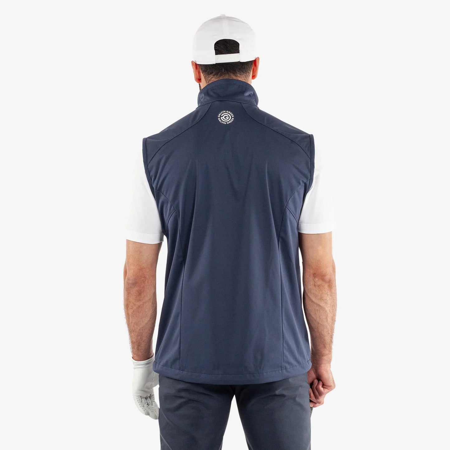 Windproof and water repellent golf vest