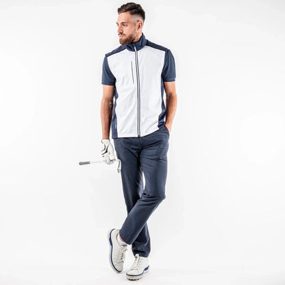 Windproof and water repellent golf vest