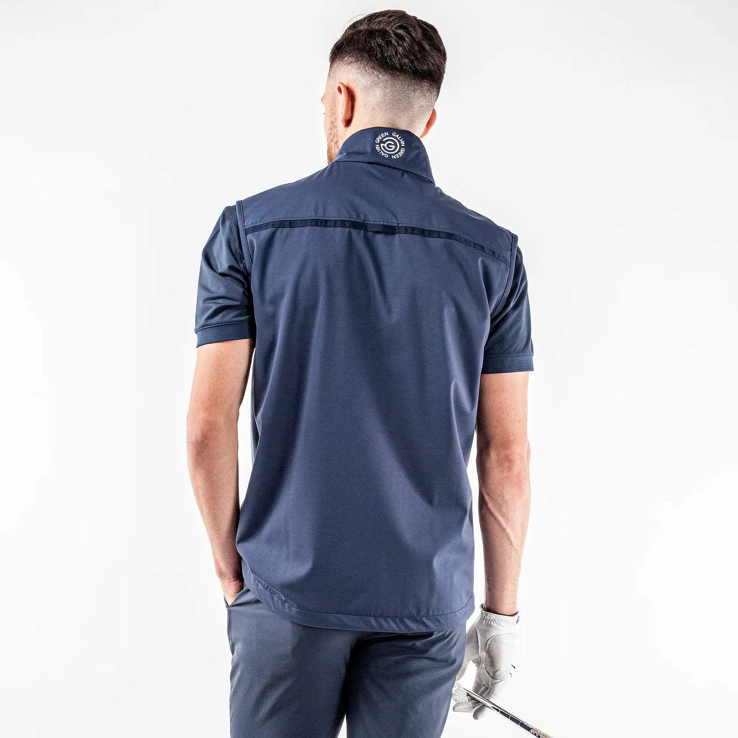Windproof and water repellent golf vest