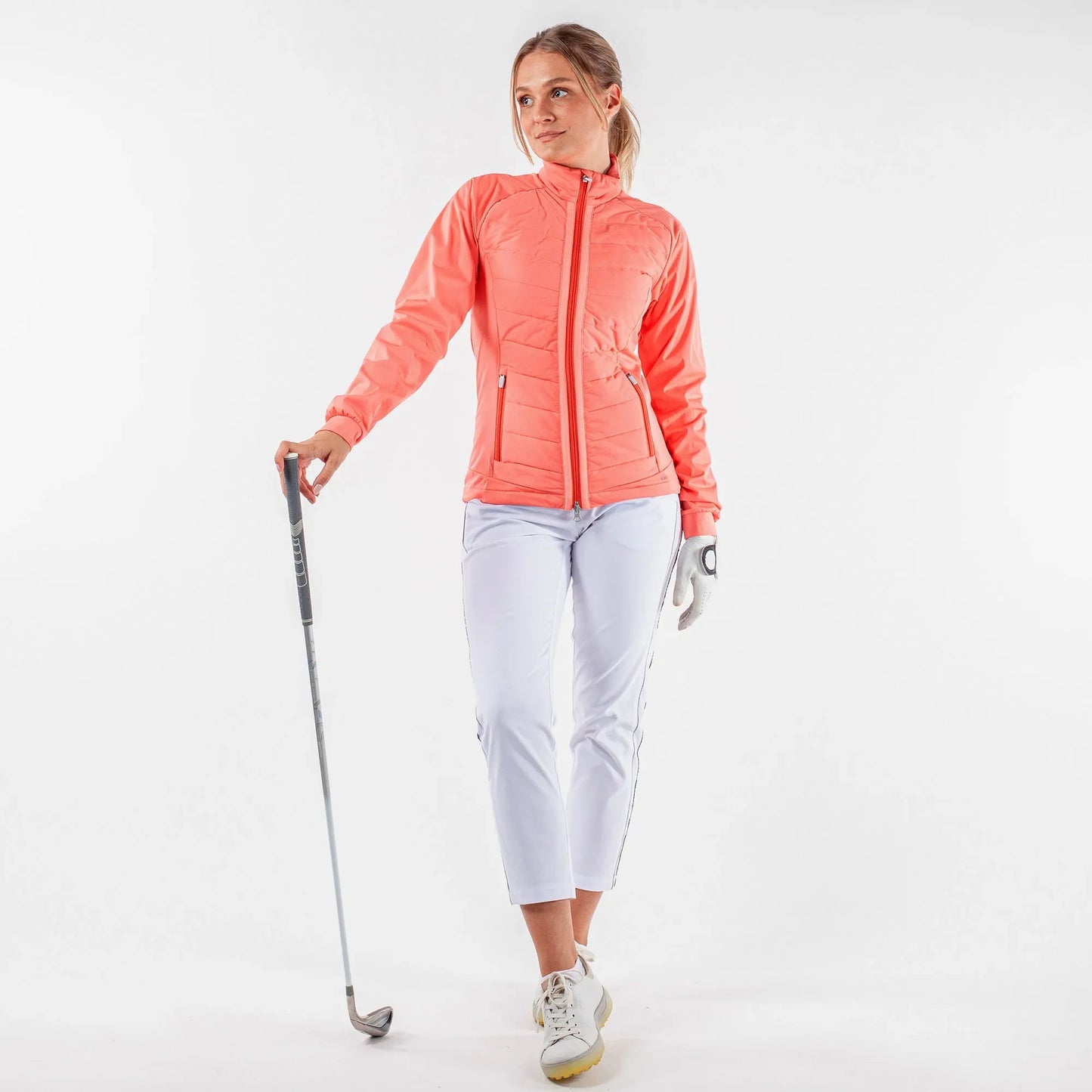 Windproof and water repellent jacket