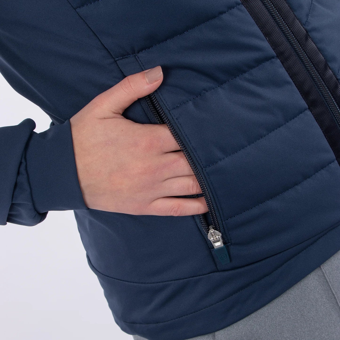Windproof and water repellent jacket