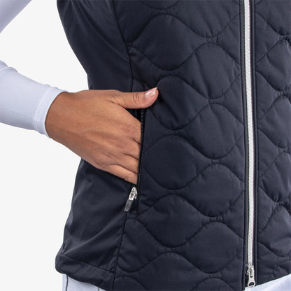 Windproof and water repellent golf vest