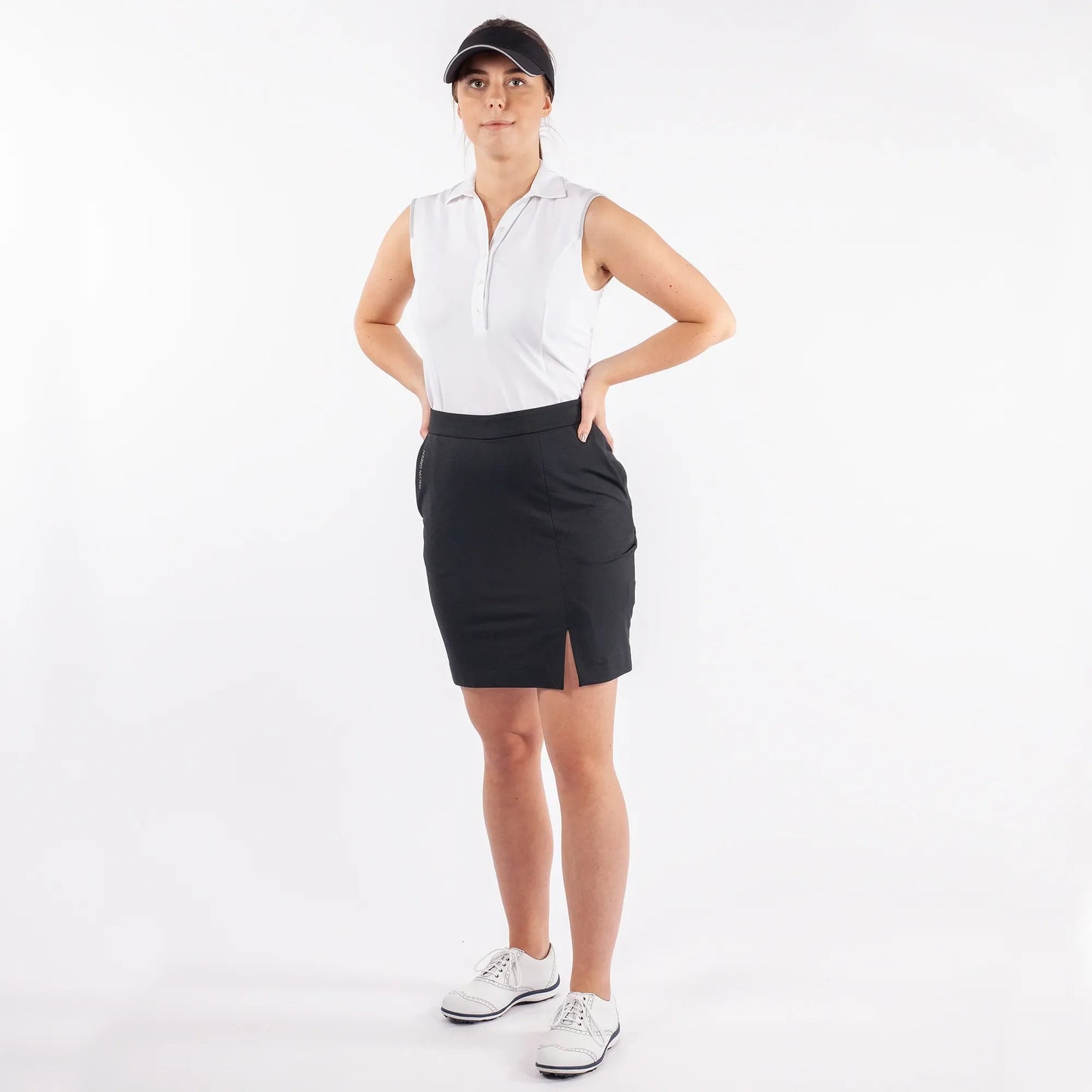 Breathable golf skirt with inner shorts