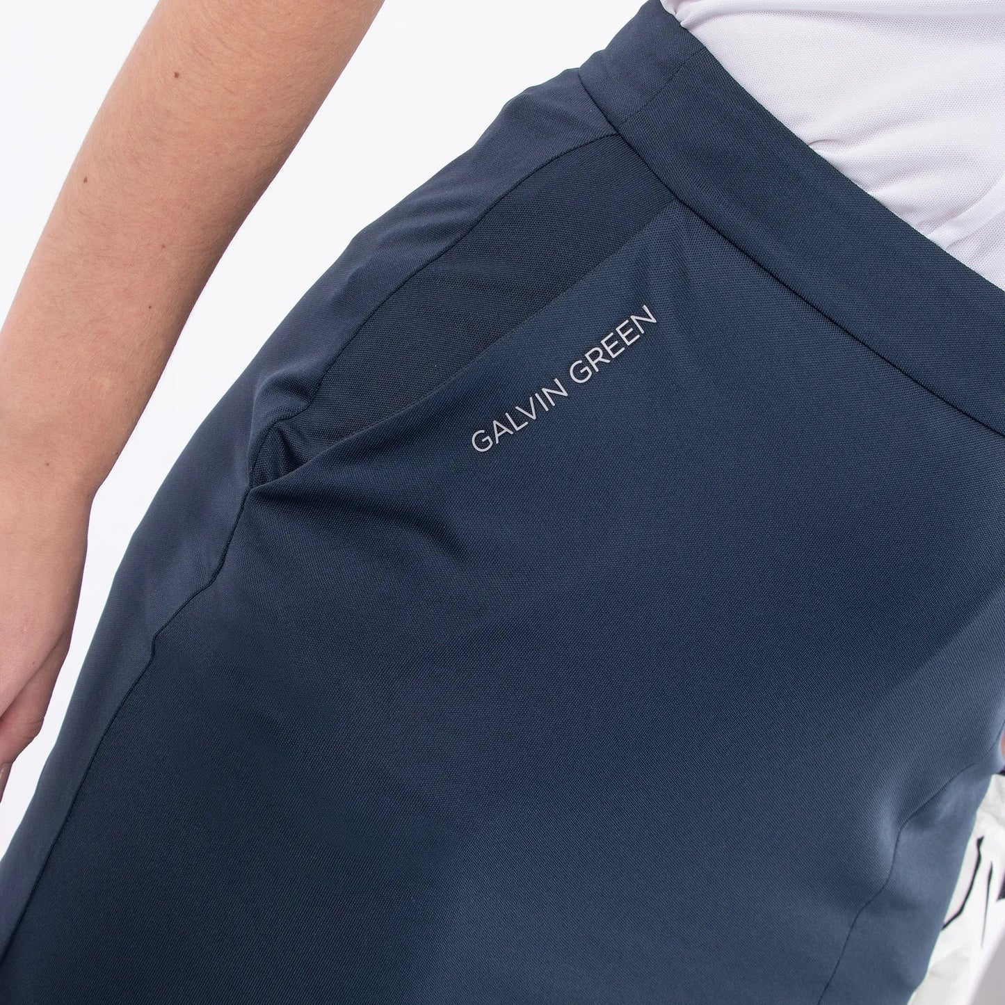 Breathable golf skirt with inner shorts