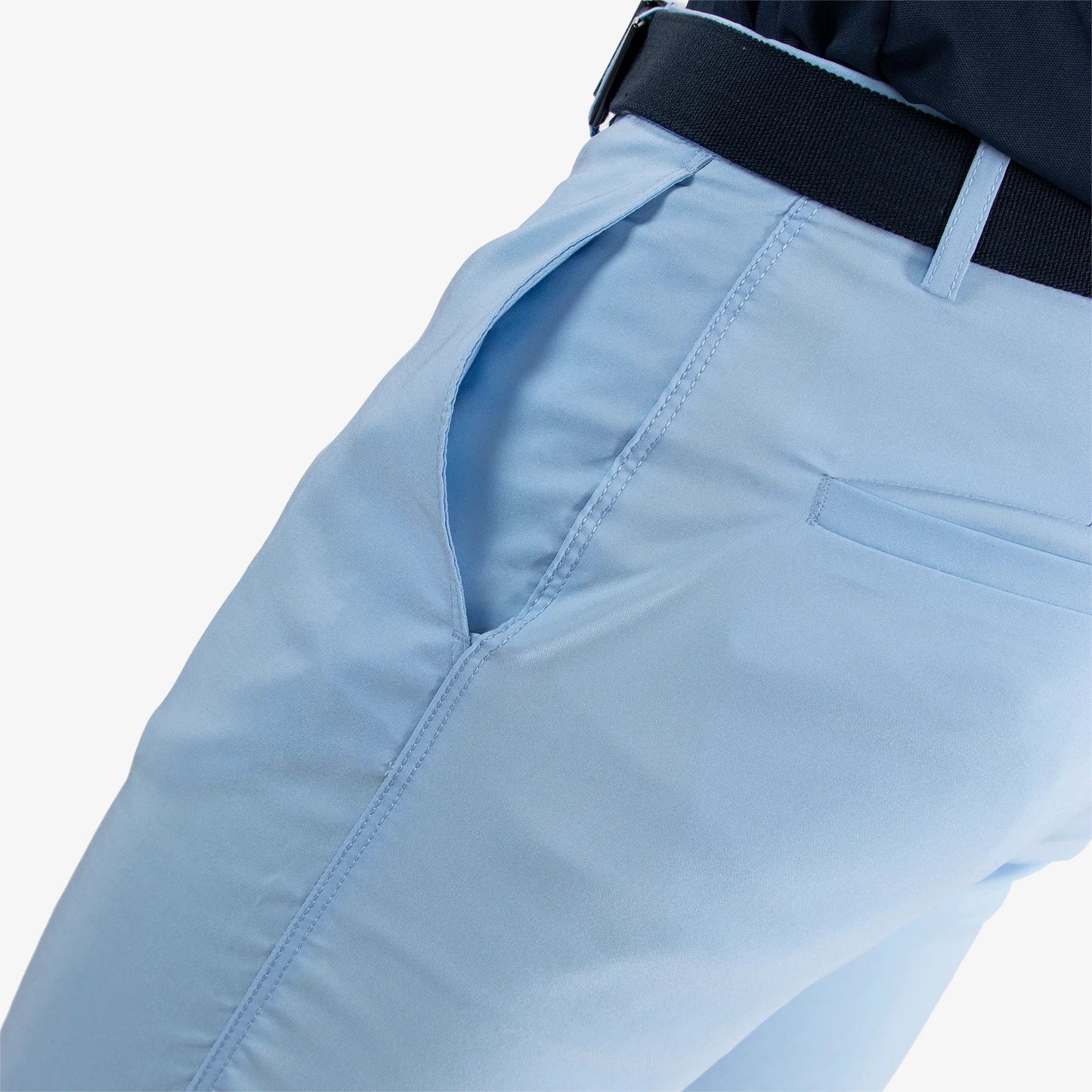 Breathable golf shorts